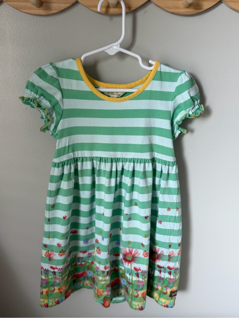 Matilda Jane Girls 4 Backyard Oasis Dress Floral Summer Dress (Small Pen Marks)